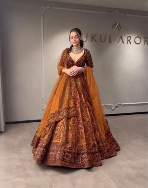 Rust Red Lehenga, Earthy Tone Lehenga, Minimalist Wedding Lehenga, Burgundy Lehenga Bridal, Dark Orange Lehenga, Long Sleeve Bridal Lehenga, Rust Lehenga Bridal, Rust Colour Lehenga, Orange Lehenga For Wedding