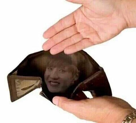 Broke Meme, Money Meme, Bts Meme Faces, Bts Reactions, Kpop Meme, Memes Br, No Money, Memes Kpop, Meme Faces