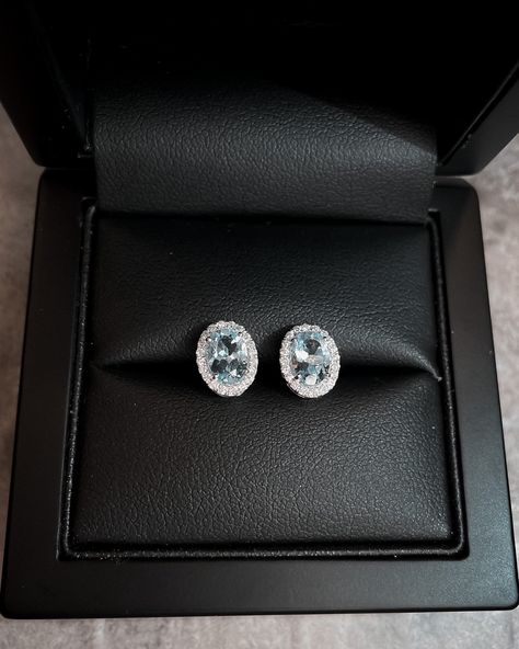 Aquamarine Halo Studs anyone? 😍 #finecraft #diamondearrings #diamonds #aquamarine #haloearrings #earrings #diamondjewellery #londonjeweller #london Aquamarine Earrings, Halo Earrings, Fine Craft, Gemstone Jewellery, Aquamarine, Diamond Jewelry, Gemstone Jewelry, Heart Ring, Diamond Earrings