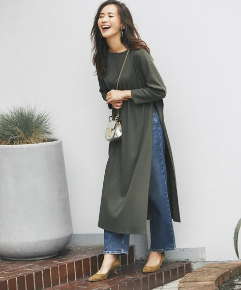 [Ad] 16 Impressive Casual College Outfits Indian Kurtis Insights You Have To Try Immediately #casualcollegeoutfitsindiankurtis Simple Dress Casual, Casual College Outfits, Casual Indian Fashion, Fashion Top Outfits, Modest Dresses Casual, Desi Fashion Casual, Everyday Fashion Outfits, Hair Color Ideas For Brunettes, Casual Day Outfits