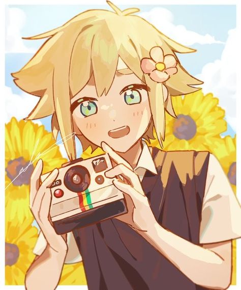 Basil Holding Camera Omori, Basil X Sunny, Basil Pfp, Basil Icon, Basil Fanart, Basil Omori, Dreamy Landscapes, Lucky Green, Flower Boys