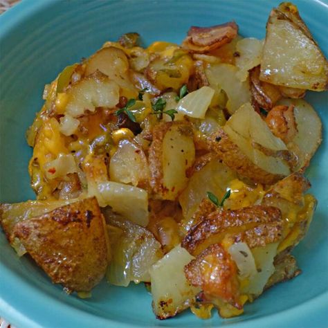 -OVEN FRIED POTATOES & ONIONS : - Delish Grandma's Recipes Fried Potatoes And Onions, Oven Fried Potatoes, Potatoes And Onions, Potatoes In Oven, Potatoes Onions, Oven Fried, Roasted Vegetable Recipes, Potato Recipes Side Dishes, Potato Onion