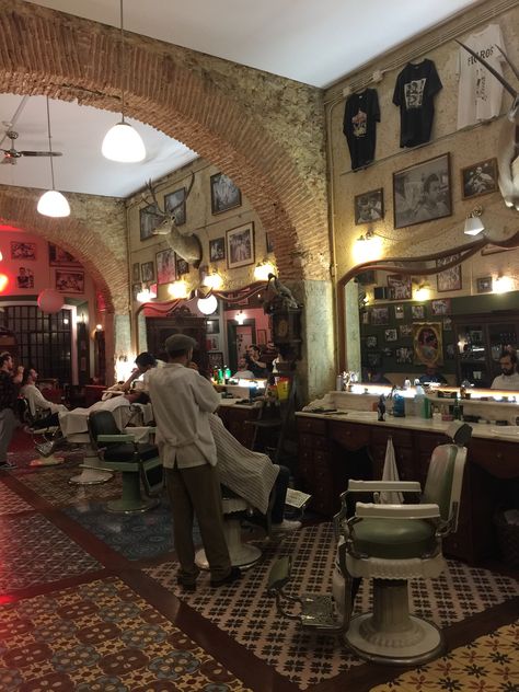 70s Barber Shop, Vintage Barber Shop Aesthetic, Mongrel Dogs, Old Barber Shop, Old Fashion Barber Shop, Old School Barber Shop, Environment Study, Barbershop Ideas, Barber Shop Interior