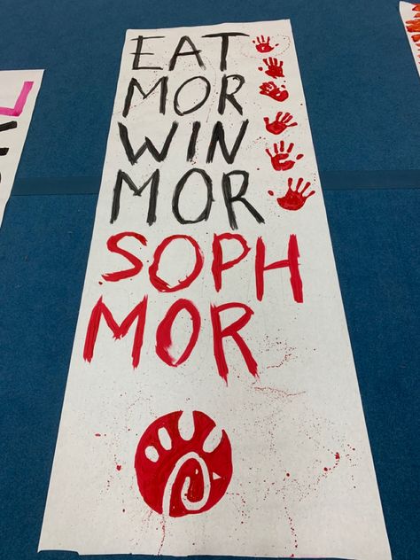 Pep Rally Poster Ideas Sophomore, Sophomore Poster Ideas, Sophomore Class Signs, Pep Rally Signs, Football Sign Ideas, High School Basketball Posters, Chickfila Chicken, High School Football Posters, Publicity Ideas