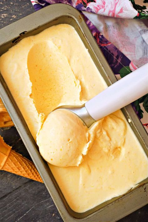 Mango Ice Cream Recipe with condensed milk, cream and mango puree, a delicious homemade ice cream that is made without an ice cream maker, and with only 3 ingredients. Quick, easy, full of flavours, what a treat! Mexican Ice Cream, Recipe With Condensed Milk, Homemade Mango Ice Cream, 3 Ingredient Ice Cream, Mango Ice Cream Recipe, Sweet Condensed Milk, Ice Cream Pie, Sorbet Ice Cream, Milk Dessert