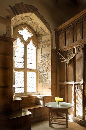 Haddon Hall, One of my Favorite English Homes (A distant related family of mine) Hall Window, Bakewell Derbyshire, English Homes, Haddon Hall, Wood Panelling, English Interior, Window Detail, Castles Interior, Hall Interior