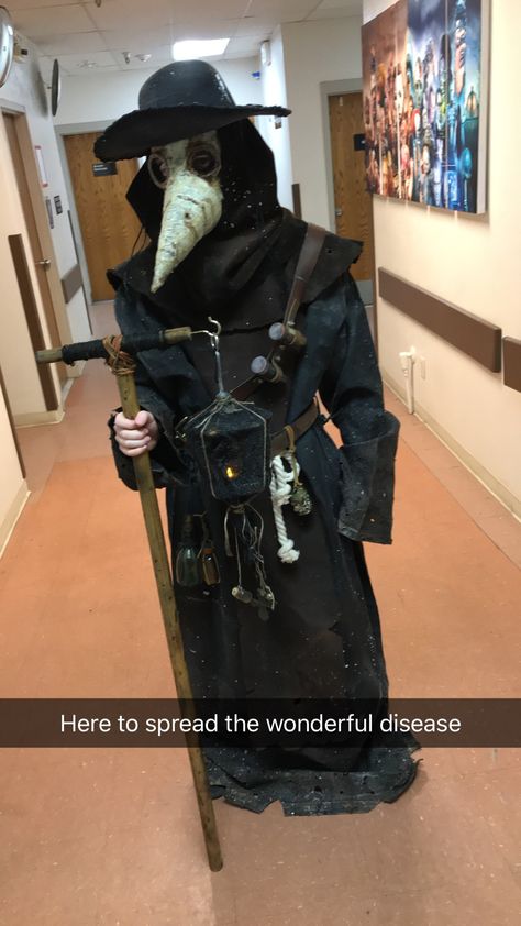 So I played a Plague doctor Steampunk Plague Doctor Costume, Polymer Clay Plague Doctor, How To Make Plague Doctor Mask, Plague Doctor Clothes, Plage Doctor Cosplay, White Plague Doctor Costume, Black Plauge Doctor, Plague Doctor Costume Ideas, Plauge Doctor Pfps