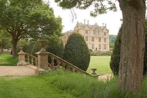 English Country Manor, Book Journaling, English Manor Houses, Country Manor, English Manor, English Country House, Manor Houses, Country Houses, Stately Home