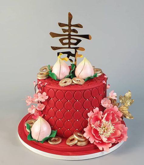 Chinese Birthday Cake, Chinese Baking, Longevity Cake, Birthday Cake For Women Elegant, Peach Items, Chinese Birthday, Chinese Cake, Kue Macaroon, Cakes Decor