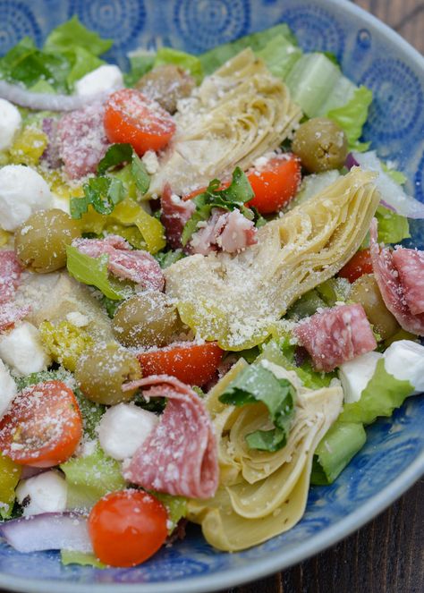 Weight Watcher Recipes, The Best Keto Recipes, Mixed Salad, Best Keto Recipes, Antipasto Salad, Italian Chopped Salad, Italian Sausage Soup, Small Appetizers, Salad Greens