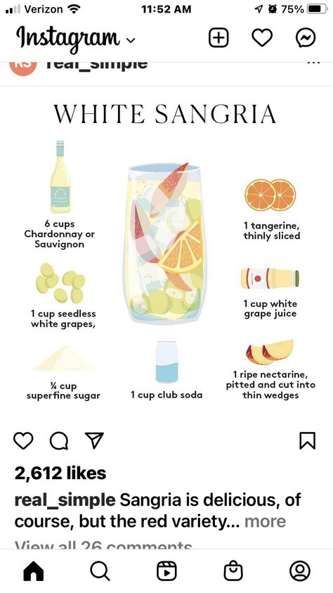 Chardonnay Sangria, Chardonnay Drinks, Grape Juice Drinks, White Sangria Recipe, Easy Sangria Recipes, Birthday Cocktails, White Grape, White Sangria, Thanksgiving Drinks