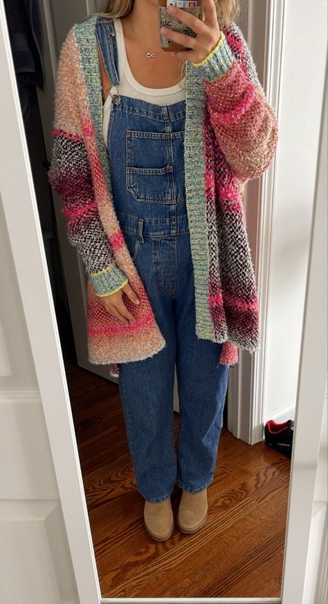 Overalls With Cardigan, Oversized Overalls Outfit, Cute Overall Outfits, Christian Girl Outfits, Cardigan Outfit Aesthetic, Overalls Outfits, Free People Overalls, Ugly Outfits, Outfit Cardigan