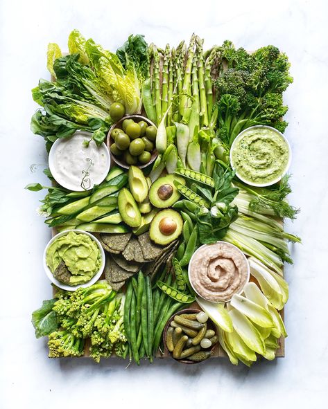 Cheese Gal, Green Goddess Dip, Crudite Platter, Apron Ideas, Charcuterie Inspiration, Healthy Dips, Party Snack, Green Goddess, Food Platters