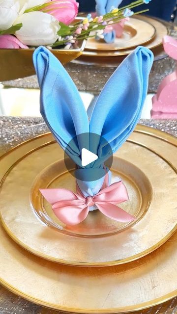 277K views · 11K likes | Genevieve LaMonaca on Instagram: "Bunny Napkins 🐰 Follow @chefgenevieve for more hosting tips and fun recipes #easter #bunnynapkins #easterhosting #easterrecipes" Easter Napkin Folding, Easter Hosting, Bunny Napkin Fold, Folding Napkins, Folding Hacks, Recipes Easter, Napkin Folds, Hosting Tips, Easter 2024