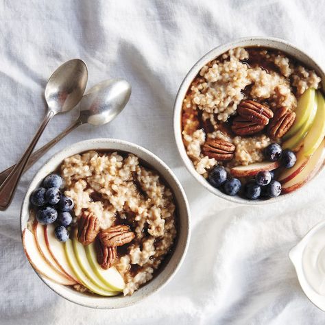 Brown Butter Steel-Cut Oatmeal Steel Cut Oatmeal Recipes, Hot Breakfast Cereal, Life Cereal, Ip Recipes, Steel Cut Oatmeal, Instant Pot Cookbook, Light Food, Breakfast Bites, Healthy Recipies