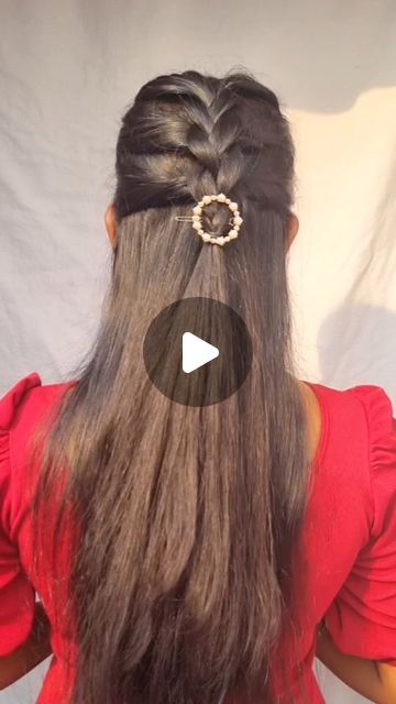 Front Hair Styles Easy, High Ponytail Hairstyle, Adnan Sami, Claw Clip Ponytail, Hair Style On Saree, Hair Care Remedies, Clip Ponytail, High Ponytail Hairstyles, Easy Everyday Hairstyles