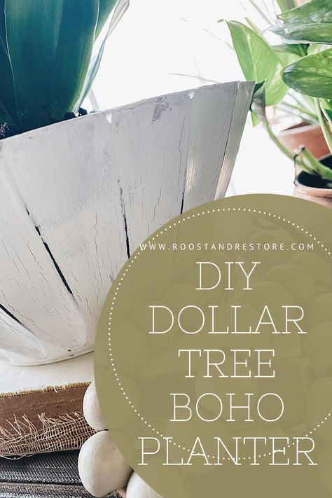 Learn how to make your own Dollar Tree planter using a serving bowl and chalk paints. #dollartreediy #resourcefuldecorating #rusticdecor #diyhomedecor Boho Planters, Diy Porch Decor, Tree Planters, Farmhouse Centerpiece, Diy Bowl, Diy Boho Decor, Diy Living Room Decor, Country Diy, Diy Boho