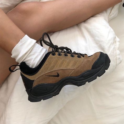 dreamy backless string dresses are a must for summer 2019 | #shesfarout Nike Acg Boots, Shoe Wishlist, Fashion Top Outfits, Shoe Inspo, Swag Shoes, Nike Acg, Sneakers Men Fashion, Pretty Shoes, Dream Shoes