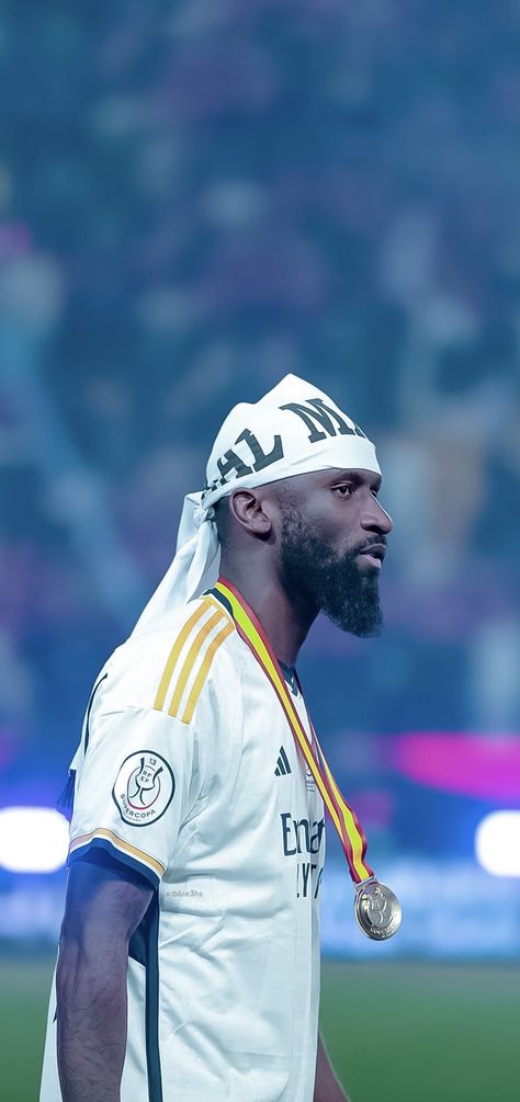 4K Wallpapers Antonio Rudiger, Madrid Aesthetic, Beard Art, Real Madrid Team, Football Players Images, Real Madrid Wallpapers, Madrid Wallpaper, Football Images, Best Football Players