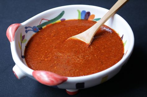 Mexican Hot Sauce Recipe, Hot Salsa Recipes, Vegan Horchata, Horchata Ice Cream, Green Pozole, Pozole Recipe, Mexican Salsa Recipes, Vegan Mexican Recipes, Hot Sauce Recipes