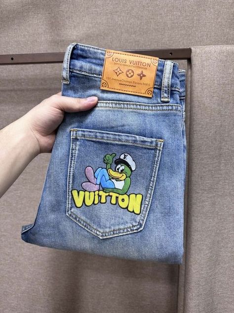 Customised Jeans, Dior Jeans, Jean Collection, Gucci Jeans, Mens Designer Jeans, Denim Jeans Fashion, Jean Pockets, Denim Pocket, Jeans Fashion