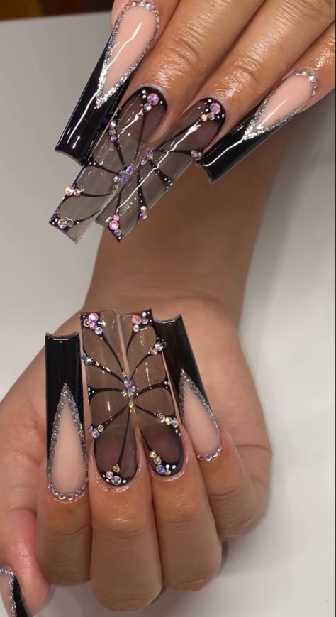 Black Nail Art Acrylic, Nail Designs Summer Black, Long Nails Ideas Black, Nails Acrylic Inspo Long, Black Butterfly Nail Designs, Black Butterfly Acrylic Nails, Black Nails With Butterflies, Black Nails With Crystals, Trendy Nail Art Designs 2022