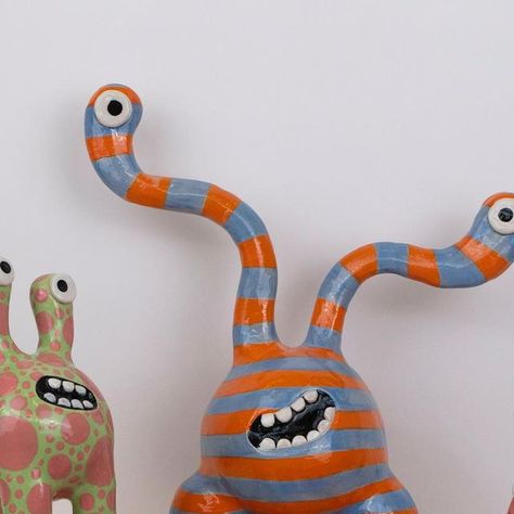 Hannah Simpson Studio on Instagram: "The monster family 👩‍👩‍👦‍👦 This collection of monsters are off to their new homes today #ceramic #ceramicart #clayart #pottery #monster #cuteart #cutesculpture" Air Dry Clay Monsters, Clay Monsters Cute, Monster Ceramics, The Monster Family, Monster Sculpture, Clay Monster, Monster Mug, Monster Clay, Whimsical Pottery