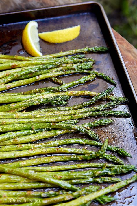 Broiled asparagus, tenderized with a quick parboil, seasoned with lemon juice, salt and pepper, and garnished with Parmigiano Reggiano cheese. | cravingtasty.com Boiled Asparagus, Broiled Asparagus, Boil Asparagus, Craving Tasty, Grilled Asparagus Recipes, Quick Side Dish, Parmesan Asparagus, Asparagus And Mushrooms, Quick Side Dishes