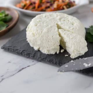 How to Make Perfect Queso Fresco - Analida's Ethnic Spoon Quest Fresco, Queso Fresco Recipe, Fresco Cheese, Easy Easter Recipes, Avocado Cream, Easy Cheese, Hispanic Food, Homemade Cheese, Latin Food