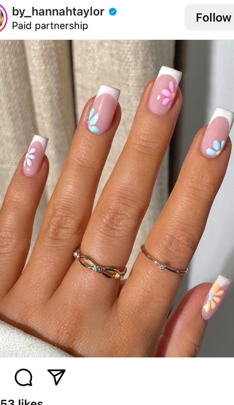 Vacation Acrylic Nails Short, Majorca Holiday Nails, Summer Holiday Nail Inspo 2024, French Tip Holiday Nails Summer, Lanzarote Holiday Nails, Nails For Holiday Summer Short, Simply Holiday Nails, Biab Nails Summer Holiday, Summer Nails For Spain