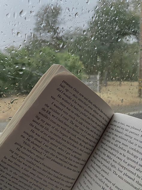 Raining Reading Aesthetic, Book And Rain Aesthetic, Reading While Raining Aesthetic, Reading Rain Aesthetic, Rainy Day Reading Aesthetic, Twilight Reading Aesthetic, Book Rain Aesthetic, Rain Book Aesthetic, Book And Rain