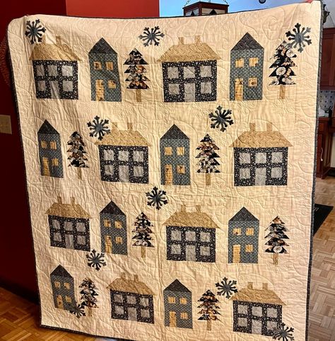 Christmas Present Quilt, Quilt Houses, Trees Quilt, Picture Blocks, House Quilt Blocks, Tree Quilt Block, Village Quilt, House Quilt Block, House Quilt Patterns