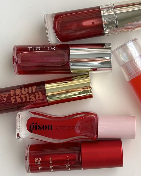 🍒👻🧛🏻‍♀️ october flew by so fast. 🏷️ #cherry #cherrylips #redlip #gisou #tirtir #fallstyle #falllips #fallshades #pinterestaesthetic #pinterestinspired #ugccreator #aesthetically #girlythings #lippies #lipoil fall shades, red shades, Pinterest girl, autumn shades, deep tones, cherry lip, gift guide for her Cherry Red Lip Gloss, Cherry Makeup Products, Full Lips Makeup, Cherry Lip Gloss, Lips Essentials, Red Stuff, Red Lip Gloss, Expensive Makeup, Makeup Bag Essentials