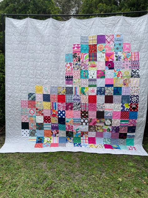 Memory Blankets From Clothes, Quilts Made From Clothes, Heart Memory Quilt, Quilt Of Baby Clothes, Blanket Made From Baby Clothes, Quilt Made From Baby Clothes, Memory Blanket From Clothes, Quilt Baby Clothes, Memory Blankets From Baby Clothes