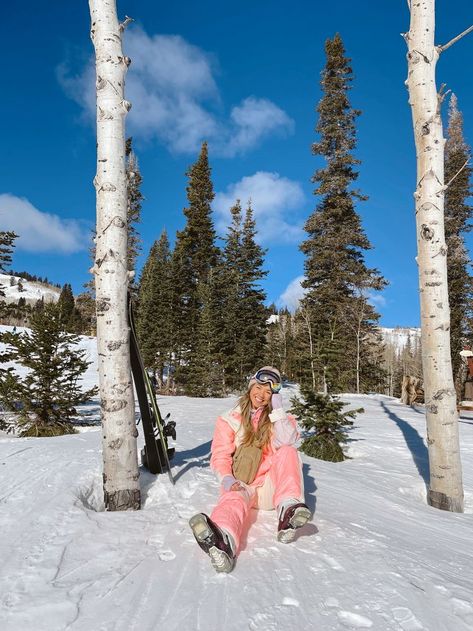 Ski outfit | Park City Utah Park City Utah Winter, Utah Aesthetic, Skiing Aesthetic, Utah Skiing, Ski Outfit, Park City Utah, Ski Trip, Park City, Wonders Of The World