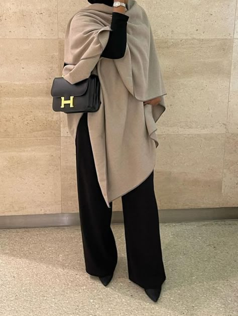 #modestwear #modestwear #modestwearinspiration #modestinspiration #hijabi #hijabiinspiration #outfit #outfitinspo #outfitinspiration Modest Outfits Muslim, Modest Winter Outfits, Outfits Muslim, Estilo Hijab, Hijabi Fits, Hijabi Outfit, Modesty Outfits, Modest Summer Outfits, Hijabi Fashion Casual