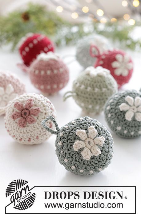 Crocheted Ornaments, Xmas Crochet, Crochet Christmas Ornaments Free, Crochet Ornament Patterns, Christmas Crochet Patterns Free, Crochet Ball, Crochet Christmas Gifts, Crochet Xmas, Crochet Christmas Decorations