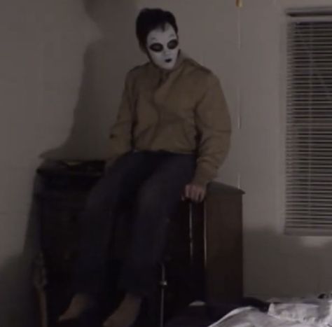 Masky Tim Wright, Tim Wright Marble Hornets Pfp, Tim Wright Pfp, Creepypasta Aethstetic, Tim Wright Fanart, Marble Hornets Pfp, Masky Creepypasta Fanart, Marble Hornets Masky, Tim Wright Marble Hornets