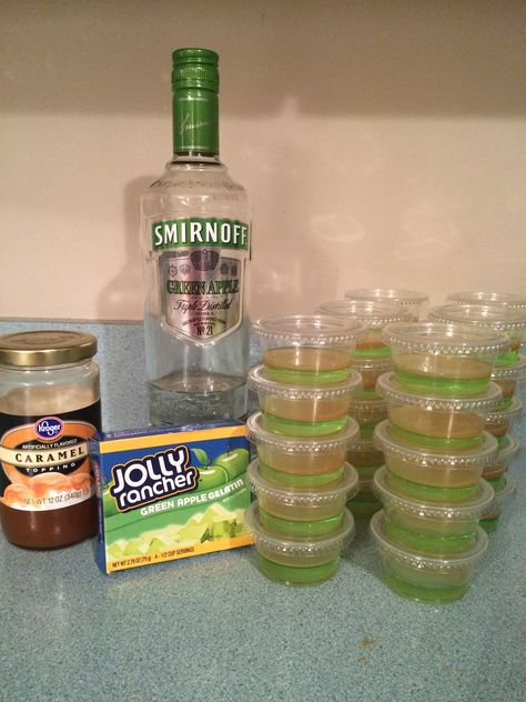 Apple Jello Shots, Halloween Jello Shots, Halloween Jello, Pudding Shots, Jello Shot Recipes, Jello Shot, Bonfire Party, Liquor Drinks, Boozy Drinks