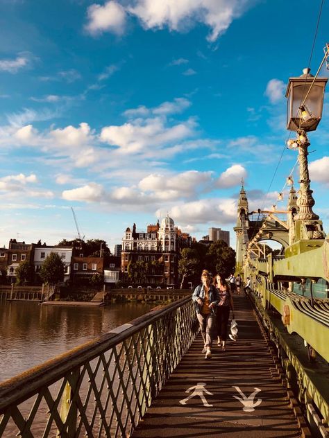 Hammersmith Bridge, Hammersmith London, Procreate Practice, London 2022, London Summer, London Style, England And Scotland, London Travel, Beautiful Architecture