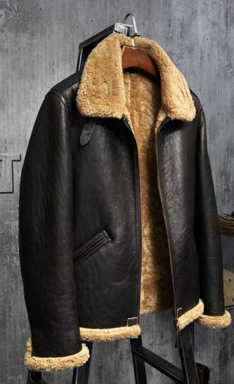 Pilots Coat Men's Shearling Sheepskin Jacket Men's Fur Coat Aviation Leathercraft Flying Jacket Boss Clothes, Sheepskin Jacket Mens, Mens Fur Coat, Flying Jacket, Leather Jacket Men Style, Boss Outfit, Outdoor Coats, Mens Outdoor Jackets, Mens Fur