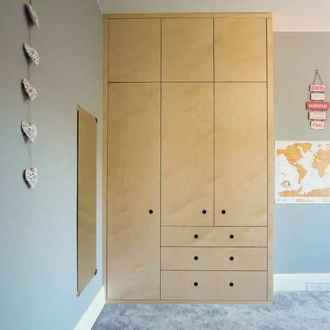 Plywood Wardrobe Diy, Plywood Cupboards Bedroom, Plywood Wardrobe Design, Build In Wardrobe, Plywood Closet, Built In Cupboards Bedroom, Plywood Wardrobe, Diy Fitted Wardrobes, Concrete Bedroom