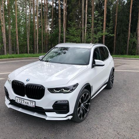 Bmw X3 White, White Bmw Suv, Bmw White Car, Black Bmw Wallpapers, Bmw X5 White, Bmw Couple, Bmw Rr1000, White Volvo, Bmw Nails