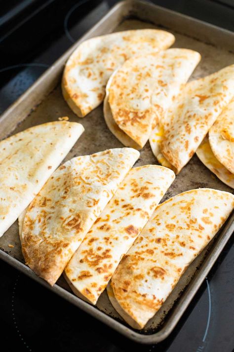 Different Kinds Of Quesadillas, Quesadilla Recipes For A Crowd, Stove Top Quesadilla, Bake Quesadilla In Oven, Quesadilla Recipes Oven Baked, Sheet Pan Chicken Quesadilla Recipes, Taco Shell Recipe Ideas, Baked Cheese Quesadilla Oven, Make Ahead Quesadillas