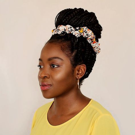 African Print Scrunchies, Ankara Accessories, Hair In A Ponytail, Women In Africa, Natural Hair Accessories, African Bride, Floral Scrunchie, Headband Wrap, African Accessories