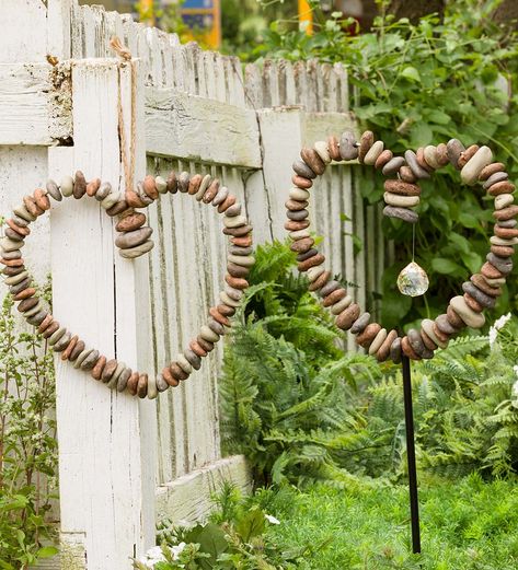 Decorative Indoor/Outdoor Heart-Shaped Wreath of Faux River Rocks | Wind and Weather Garden Diy Decoration Ideas, Heart Shaped Wreaths, Decorative Garden Stakes, Garden Crafts Diy, Creative Gardening, Garden Accents, Diy Garden Projects, Kew Gardens, Garden Stakes