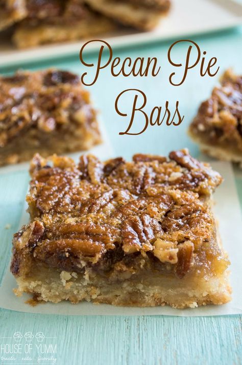 This Pecan Pie Bar is the perfect laidback version of it's cousin the pie. Pecan Pie filling on top of a flaky, sugar cookie type crust. House Of Yumm, Pecan Pie Bar, Pie Pecan, Pecan Desserts, Sugar Cookie Crust, Pecan Pie Filling, Pecan Bars, Pecan Pie Bars, Pie Bars