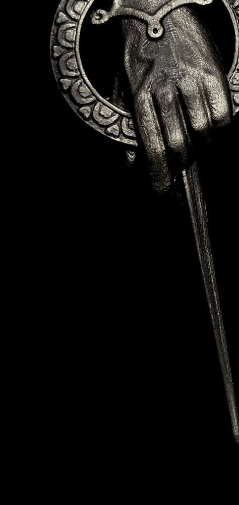 Game of Thrones Review - The Final Season  #GameOfThrones #GOT #HBO #Streaming Hand Of The King, Game Of Thrones Tv, Heart Iphone Wallpaper, Patterns Wallpaper, Wallpaper Patterns, Phone Wallpaper Patterns, Wallpaper Iphone Cute, The King, Game Of Thrones