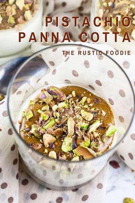 Crushed Pistachios, Roasted Pistachios, Pistachio Butter, Panna Cotta Recipe, Italian Recipes Dessert, Italian Dessert, Desserts Vegan, Favorite Dessert Recipes, Whipping Cream