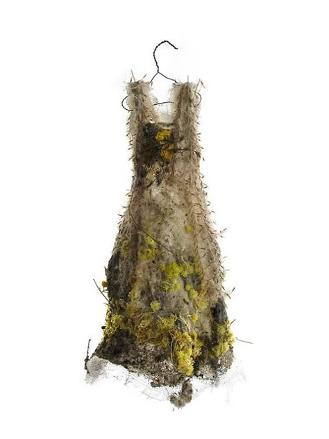 Moss Clothes, Plant Dress, Moss Dress, A Level Textiles, Old Dress, Nature Inspired Fashion, Growth And Decay, Nature Fashion, Wild Plants